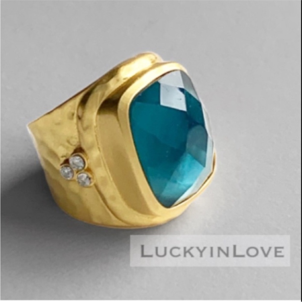 JULIE VOS• RARE Tudor Statement Ring Trio of CZ Stones Iridescent Peacock Blue 9